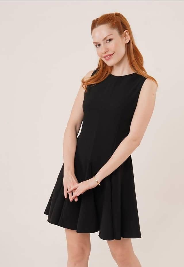 Robe Courte Évasée Noire